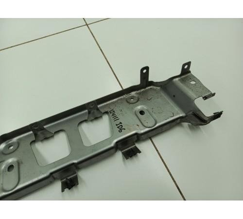 Кронштейн салона