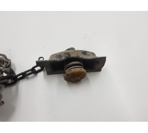 Механизм поднятия запасного колеса