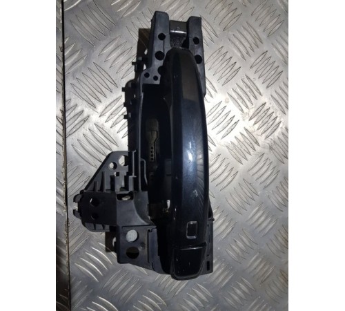 Ручка двери внешняя задн. лев.