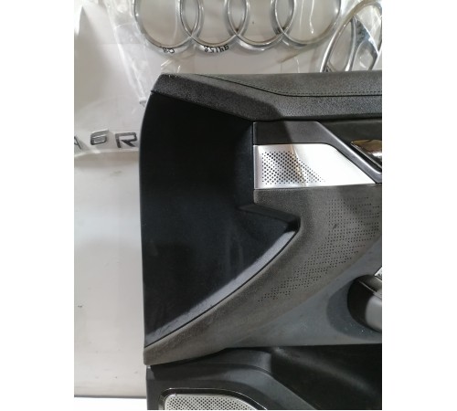 Обшивка (карта) двери передняя правая