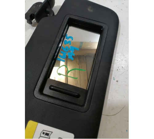  Козырек солнцезащитный правый