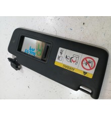  Козырек солнцезащитный правый