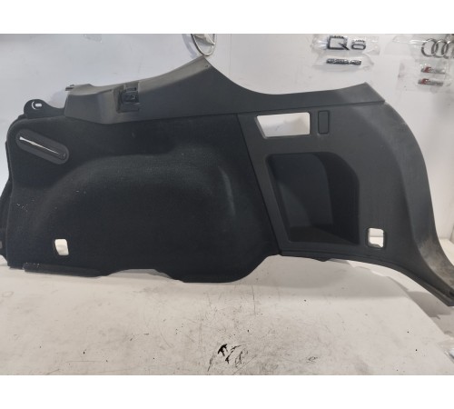 Обшивка багажника правая