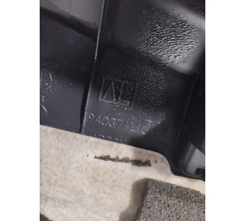 Обшивка багажника правая