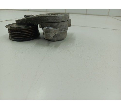 Ролик натяжителя