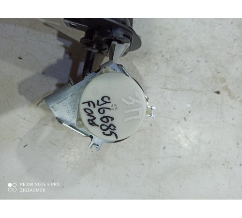 Ремень безопасности (передний правый)