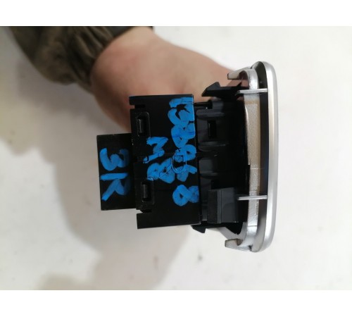 Кнопка стеклоподъемника задняя правая