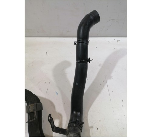 Патрубок системы охлаждения