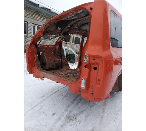 Задняя панель кузова