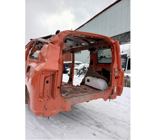 Задняя панель кузова