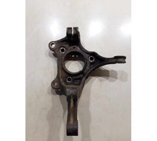 Кулак поворотный(передний левый)