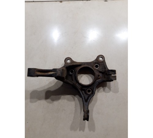 Кулак поворотный(передний левый)