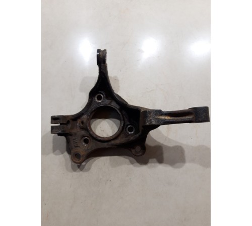 Кулак поворотный(передний левый)