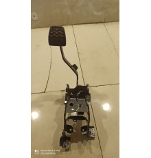 Педаль сцепления