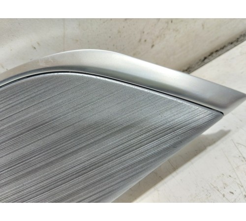 Накладка обшивки двери задняя левая