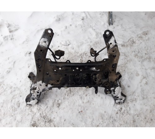 Балка подвески передняя (подрамник)