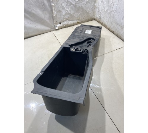 Обшивка багажника(вещевой отсек)