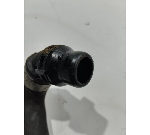 Патрубок системы охлаждения