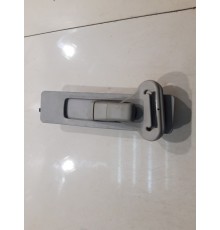 Регулятор высоты ремня безопасности (левый)