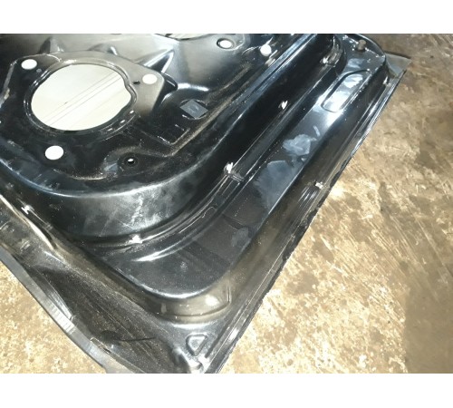 Дверь (задняя, правая)