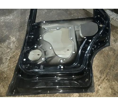 Дверь (задняя, правая)