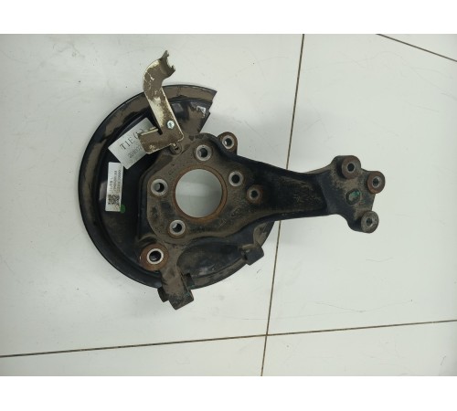 Кулак поворотный задний правый