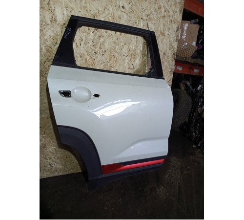 Дверь задняя правая