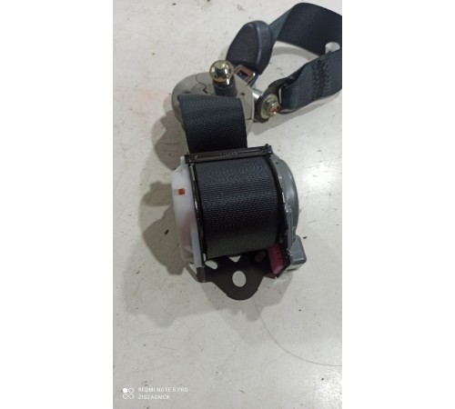 Ремень безопасности (задний левый)