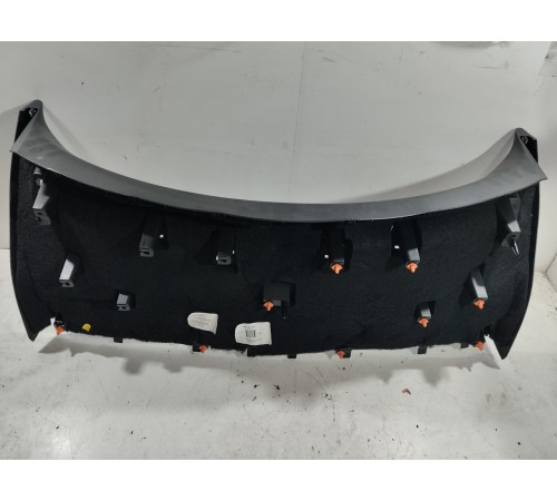 Обшивка крышки багажника