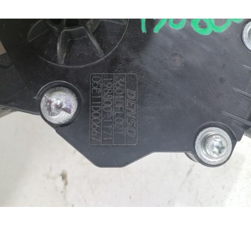 Педаль акселератора