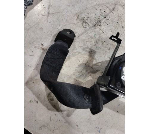 Ремень безопасности задний центральный