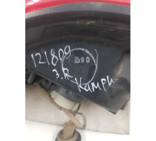 Фонарь задний правый