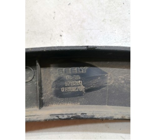 Накладка крыла задняя левая