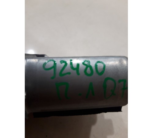 Механизм фиксации двери передний левый