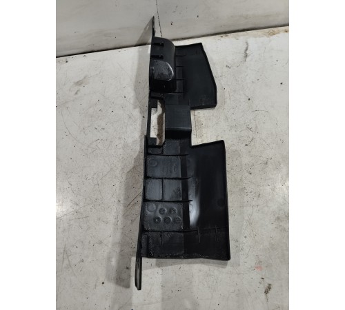 Дефлектор радиатора верхний