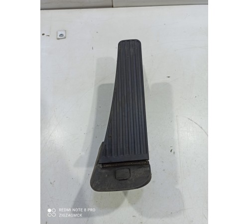 Педаль газа