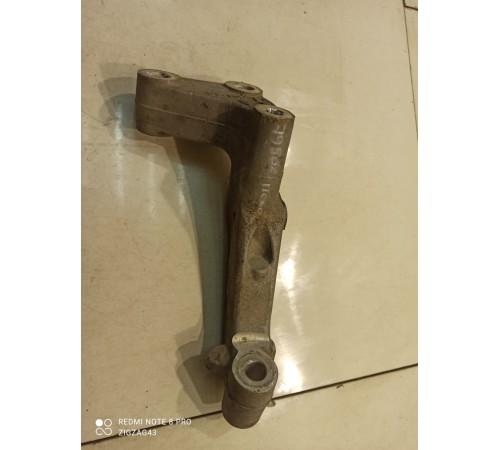 Кронштейн переднего подрамника(левый)