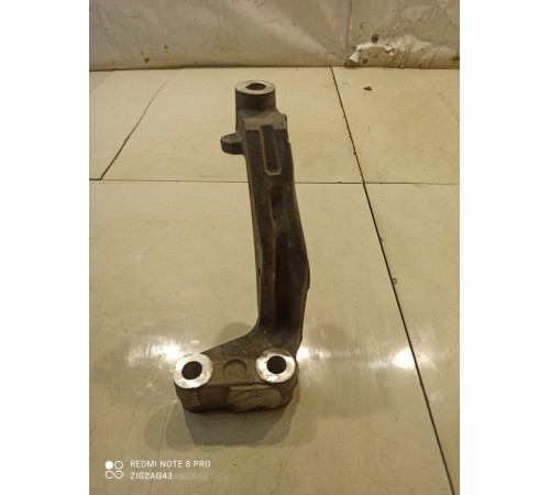 Кронштейн переднего подрамника(левый)