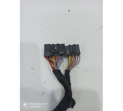 Электропроводка двери (передняя левая)