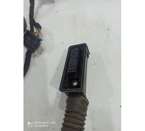 Электропроводка двери (передняя левая)