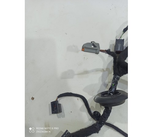 Электропроводка двери (передняя левая)