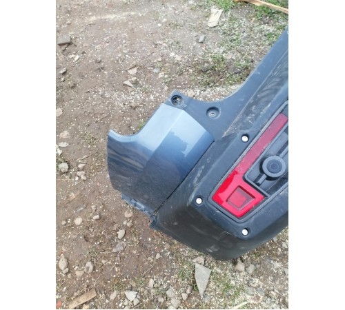 Задний бампер в сборе