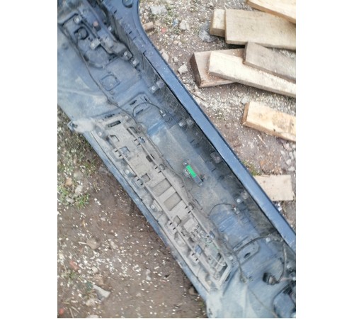 Задний бампер в сборе