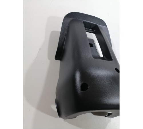 Обшивка рулевой колонки 