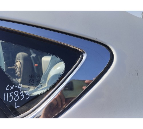 Глухое стекло заднее левое