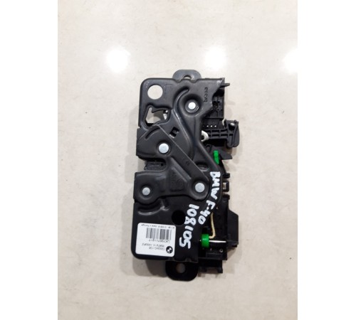 Замок крышки багажника