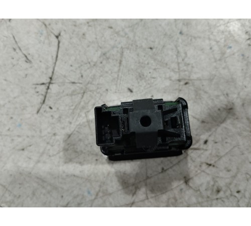 Кнопка стеклоподъемника (задняя левая)