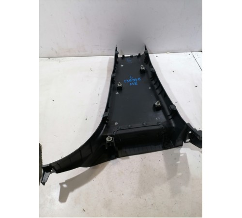 Обшивка центральной стойки левая нижняя