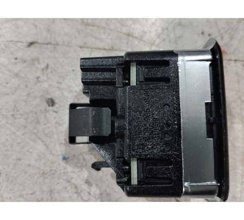 Кнопка стеклоподъемника (задняя левая)