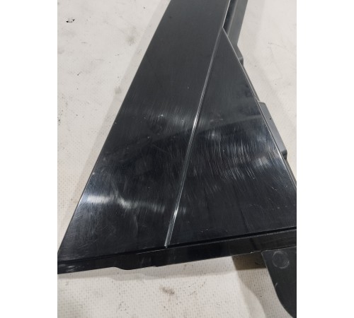 Накладка двери (задняя правая)